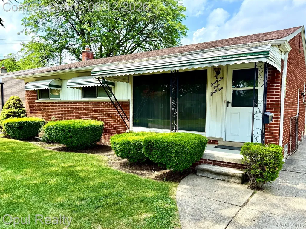26362 Margareta Street Redford Charter Township MI 48240