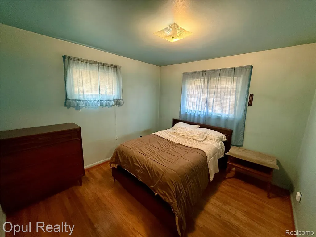 26362 Margareta Street Redford Charter Township MI 48240