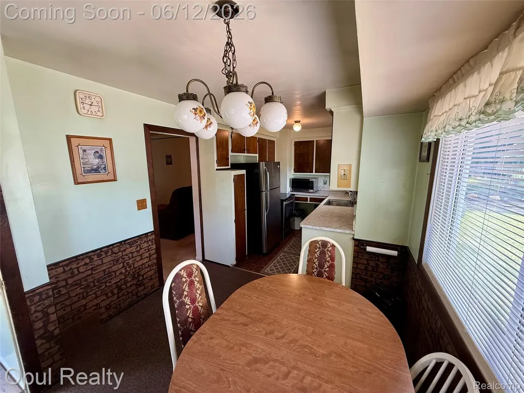 26362 Margareta Street Redford Charter Township MI 48240