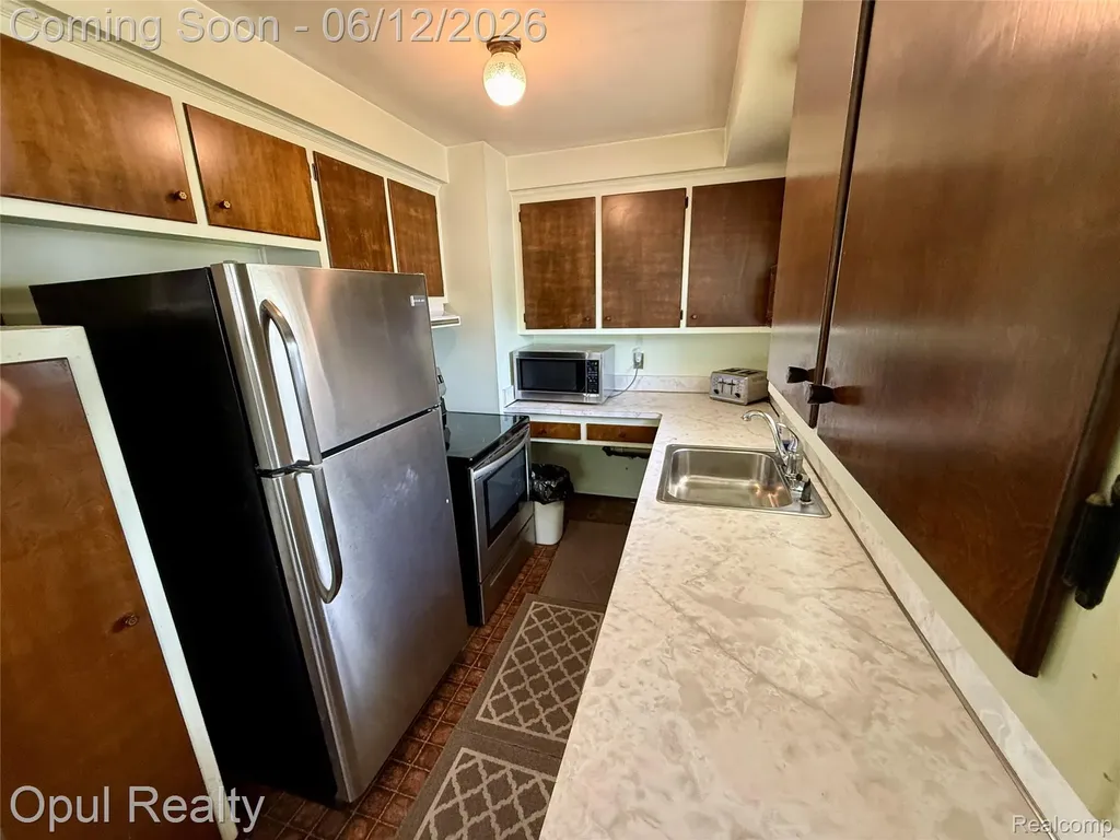 26362 Margareta Street Redford Charter Township MI 48240