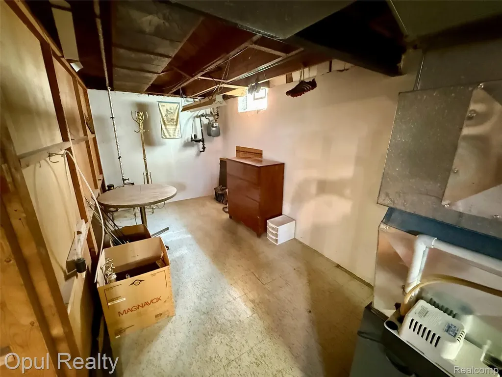 26362 Margareta Street Redford Charter Township MI 48240