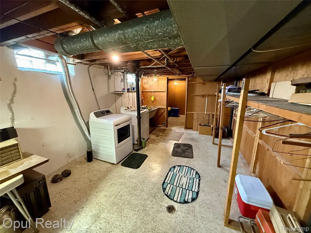 26362 Margareta Street Redford Charter Township MI 48240