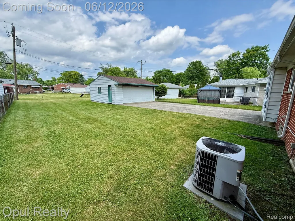 26362 Margareta Street Redford Charter Township MI 48240