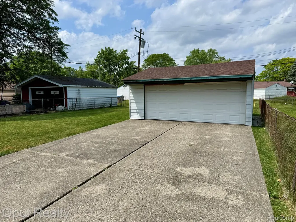 26362 Margareta Street Redford Charter Township MI 48240
