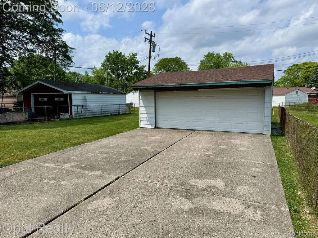 26362 Margareta Street Redford Charter Township MI 48240