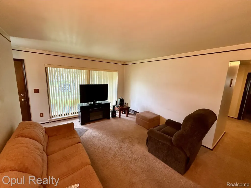 26362 Margareta Street Redford Charter Township MI 48240