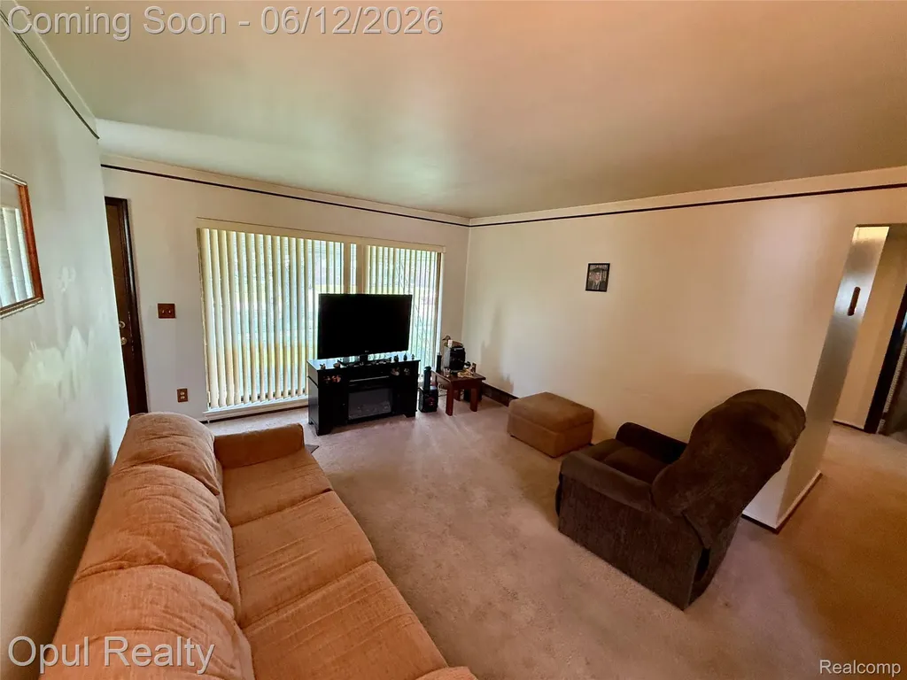 26362 Margareta Street Redford Charter Township MI 48240