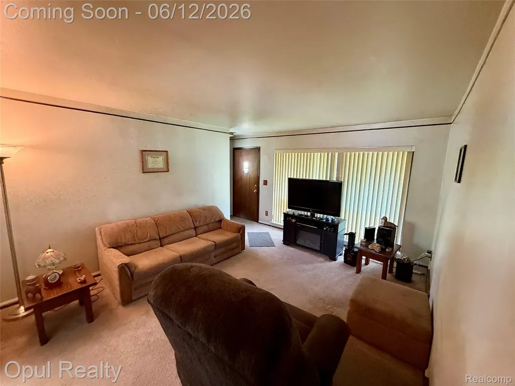 26362 Margareta Street Redford Charter Township MI 48240