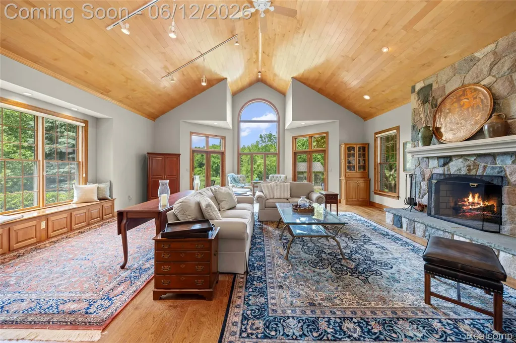 905 Spring Drive Northville Township MI 48167