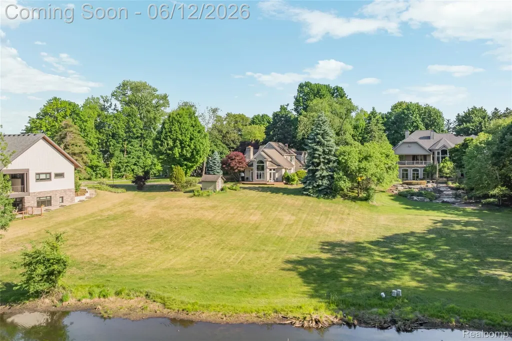 905 Spring Drive Northville Township MI 48167
