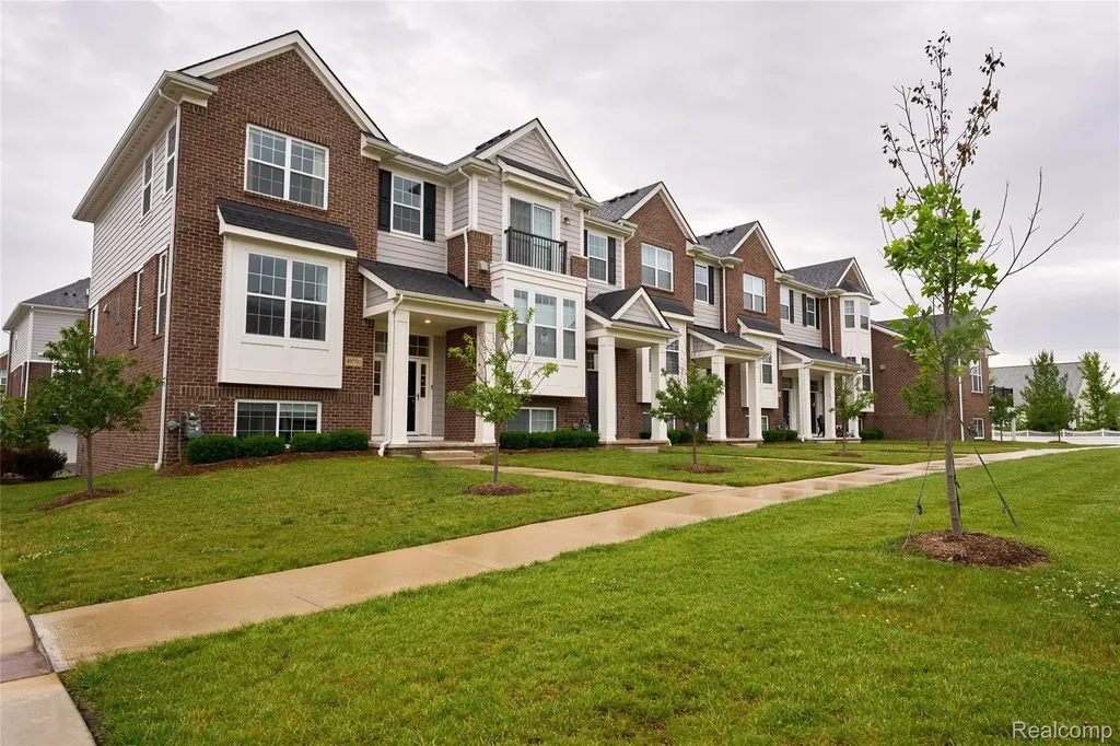 49701 Lantern Way Canton Charter Township MI 48188