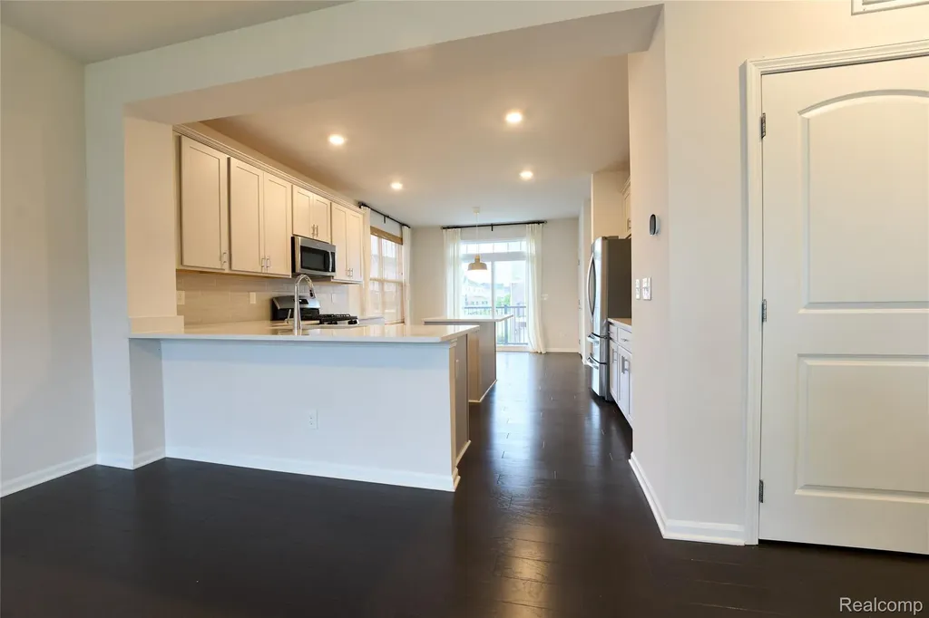 49701 Lantern Way Canton Charter Township MI 48188