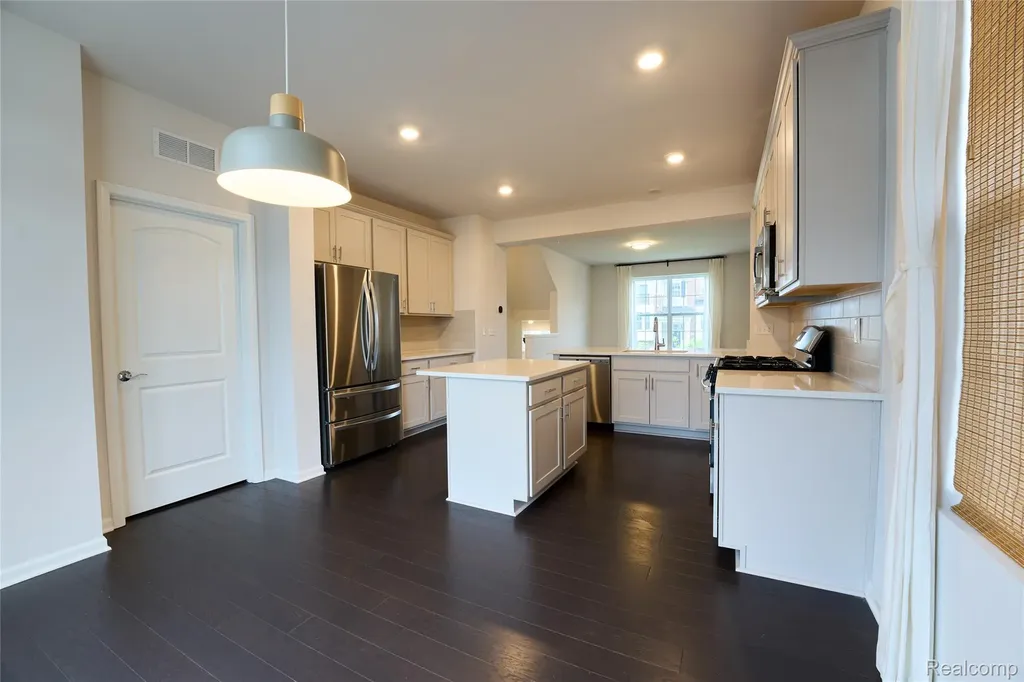 49701 Lantern Way Canton Charter Township MI 48188