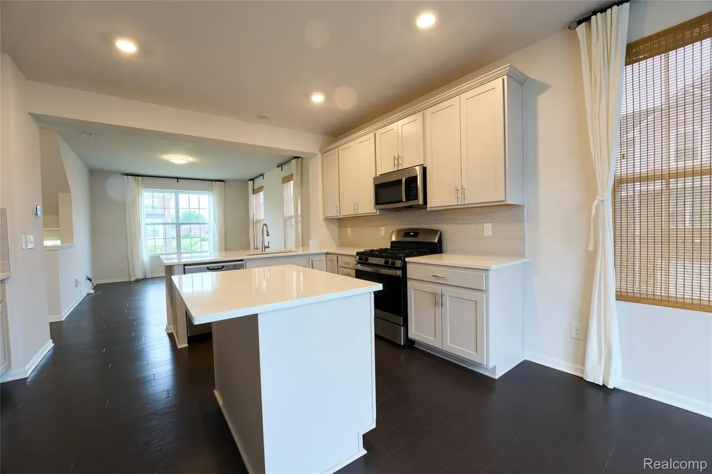 49701 Lantern Way Canton Charter Township MI 48188