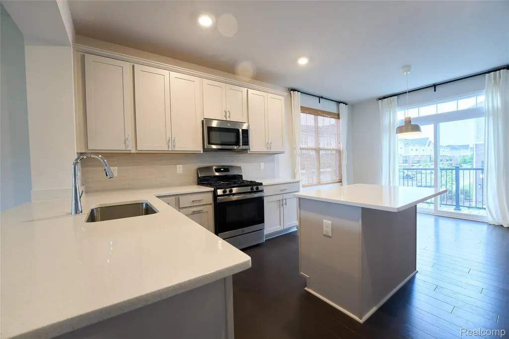 49701 Lantern Way Canton Charter Township MI 48188