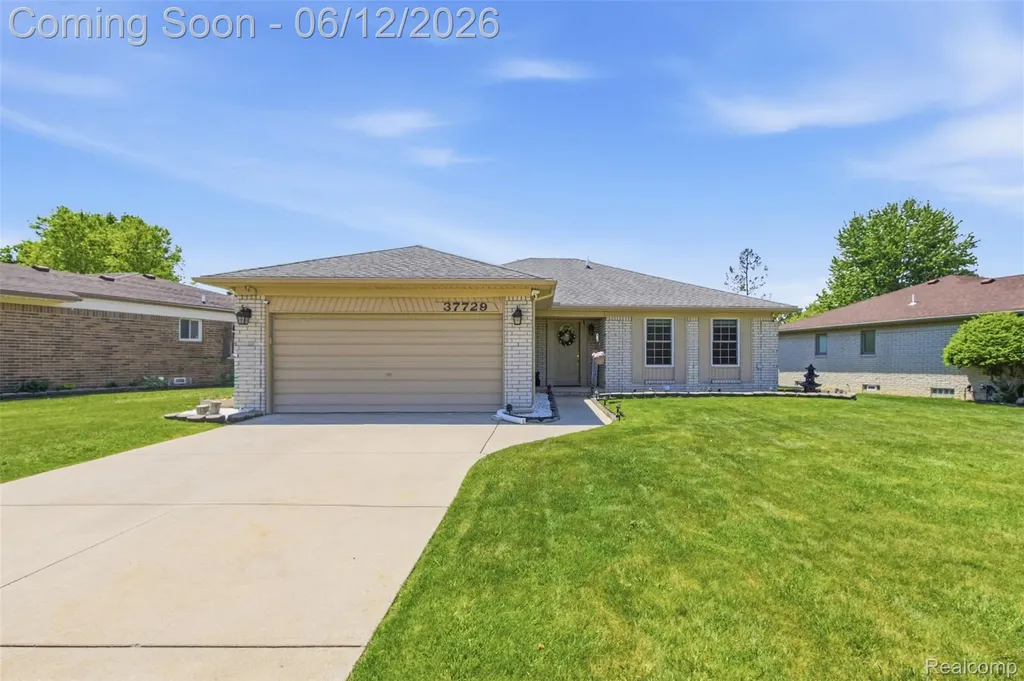 37729 Fieldcrest Lane Sterling Heights City MI 48312