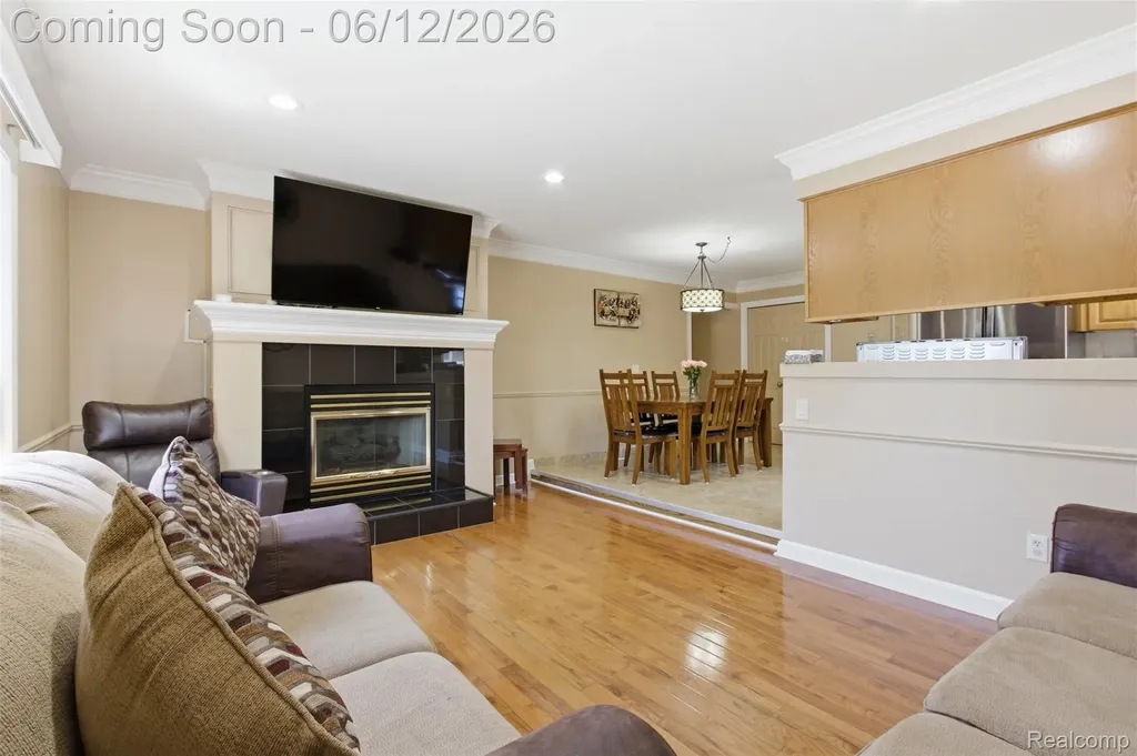 37729 Fieldcrest Lane Sterling Heights City MI 48312