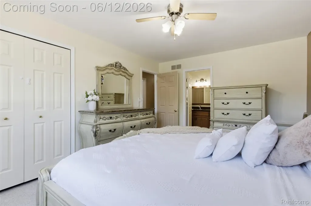 37729 Fieldcrest Lane Sterling Heights City MI 48312