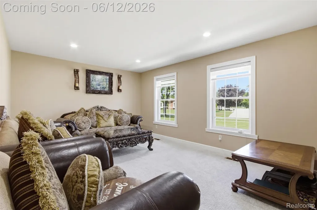 37729 Fieldcrest Lane Sterling Heights City MI 48312