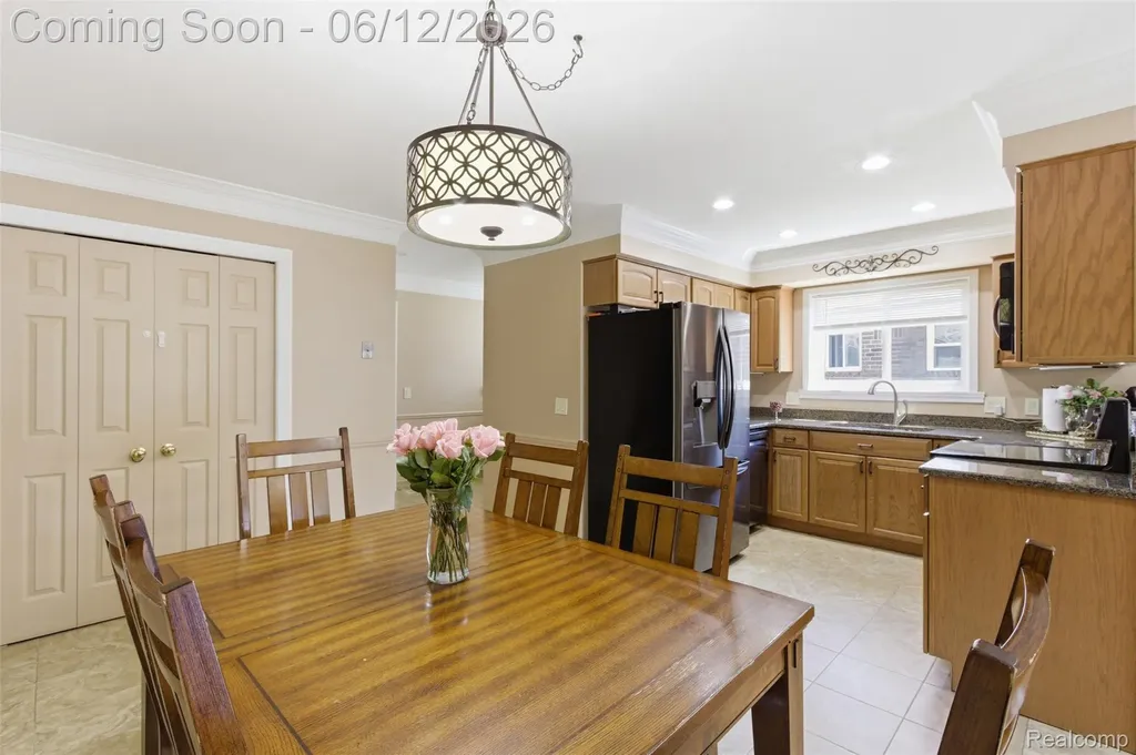 37729 Fieldcrest Lane Sterling Heights City MI 48312