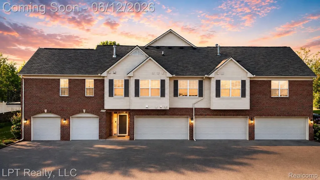 623 Worthington Drive Lansing City MI 48906