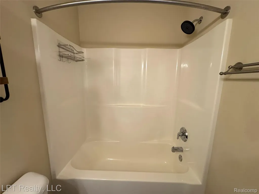 623 Worthington Drive Lansing City MI 48906