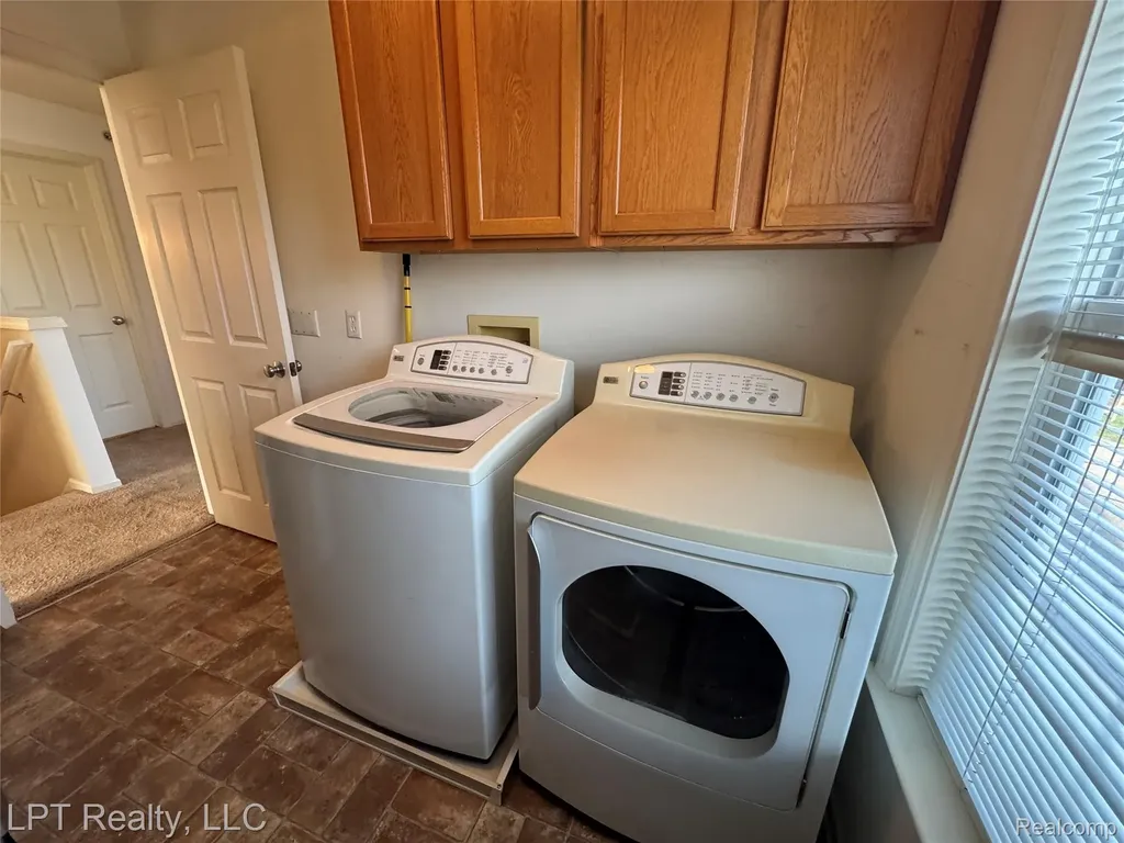 623 Worthington Drive Lansing City MI 48906