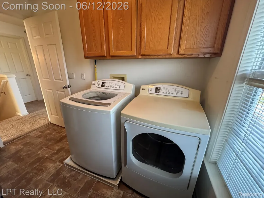 623 Worthington Drive Lansing City MI 48906