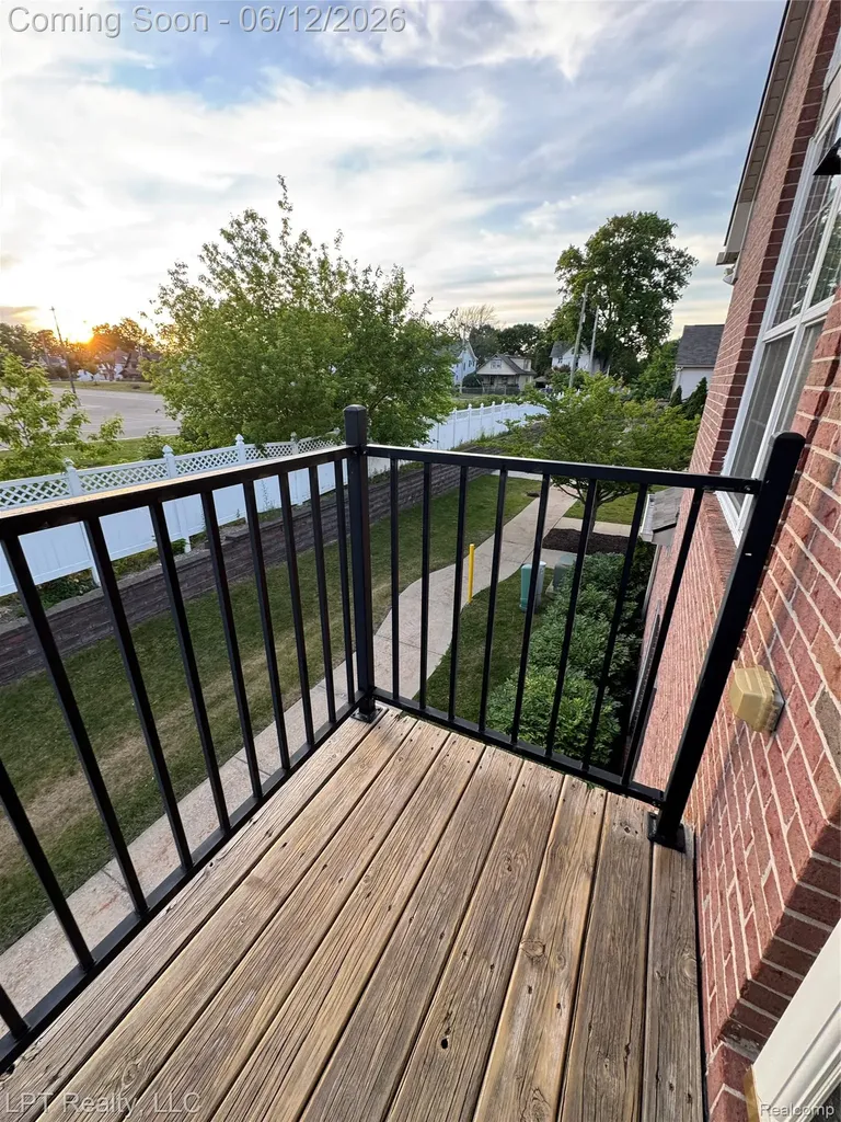 623 Worthington Drive Lansing City MI 48906