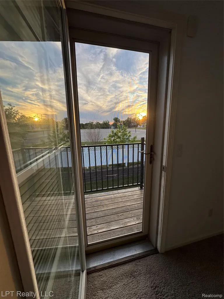 623 Worthington Drive Lansing City MI 48906
