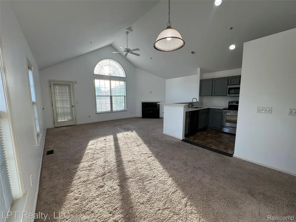 623 Worthington Drive Lansing City MI 48906