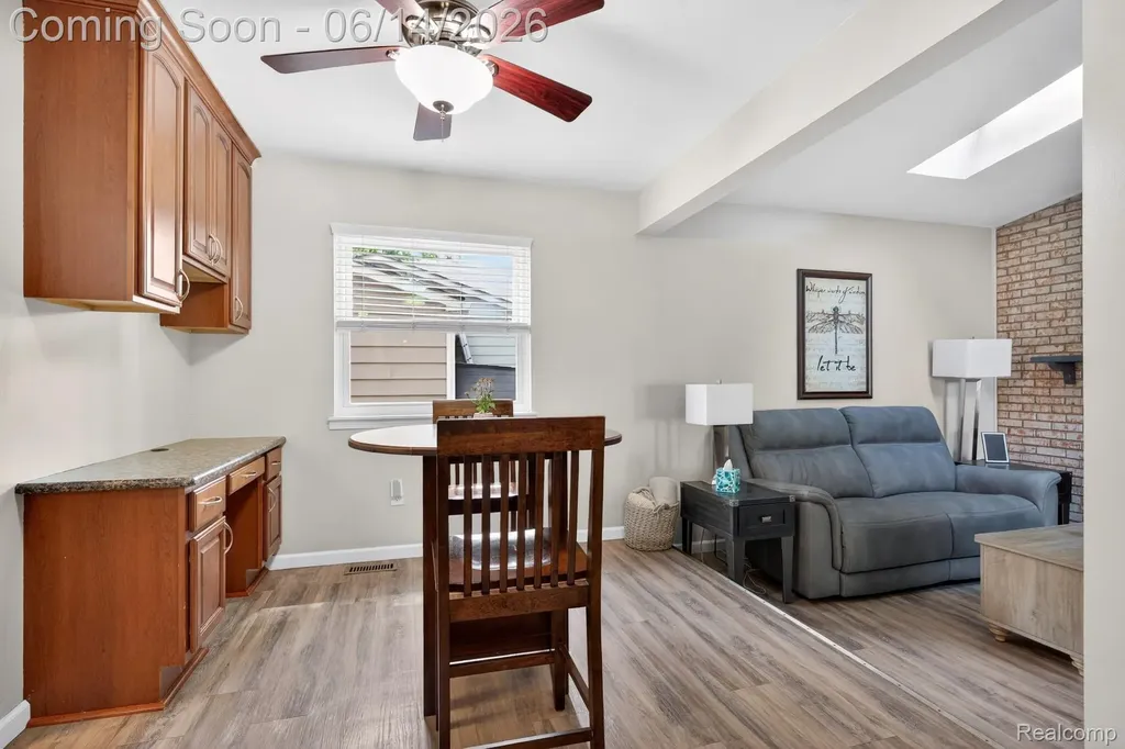21659 Birch Street Woodhaven City MI 48183