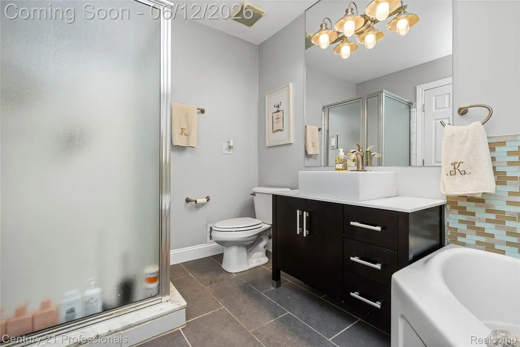 3172 Cedar Crest Drive Troy City MI 48083