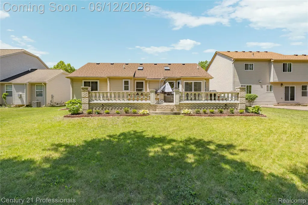 3172 Cedar Crest Drive Troy City MI 48083