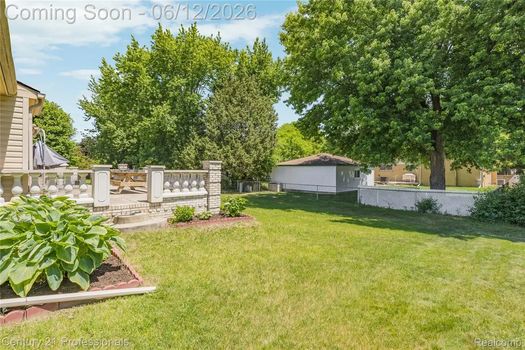 3172 Cedar Crest Drive Troy City MI 48083