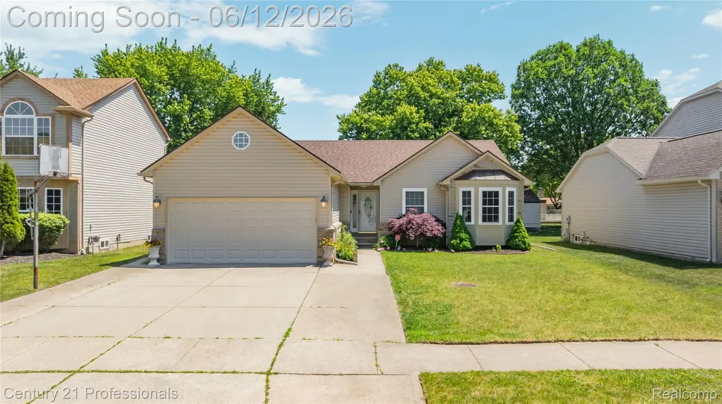 3172 Cedar Crest Drive Troy City MI 48083
