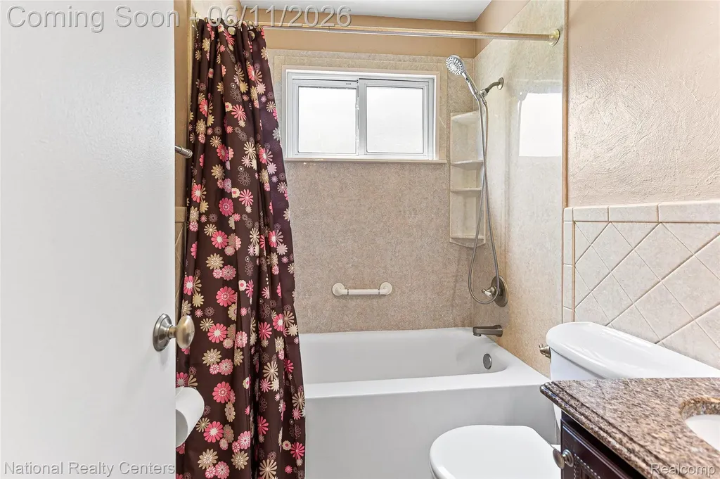 5191 Lynsue Lane Waterford Charter Township MI 48327