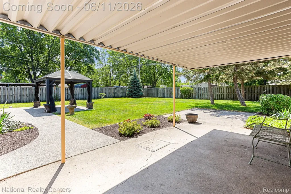 5191 Lynsue Lane Waterford Charter Township MI 48327