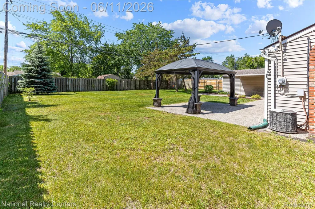 5191 Lynsue Lane Waterford Charter Township MI 48327