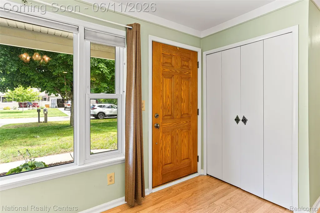 5191 Lynsue Lane Waterford Charter Township MI 48327
