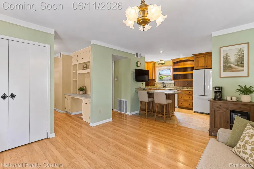 5191 Lynsue Lane Waterford Charter Township MI 48327