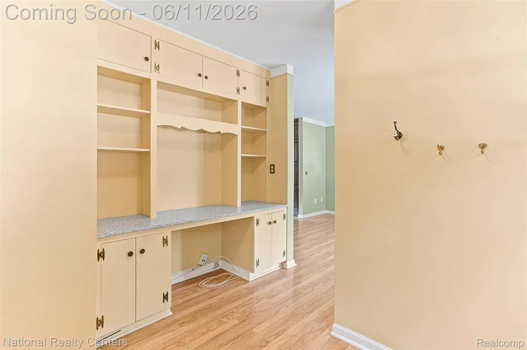 5191 Lynsue Lane Waterford Charter Township MI 48327