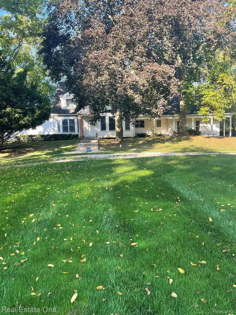 5840 Inkster Road Plus Vacant Lot Road West Bloomfield Charter Township MI 48323