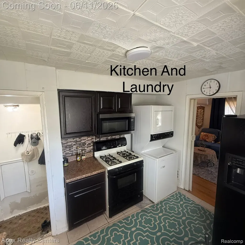 6515 Ashton Avenue Detroit City MI 48228