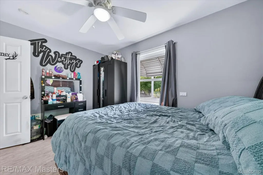 4643 Niagara Street Wayne City MI 48184