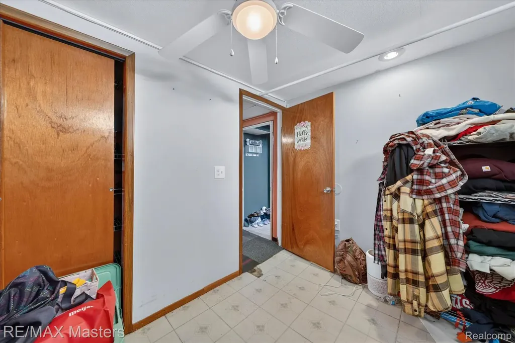 4643 Niagara Street Wayne City MI 48184