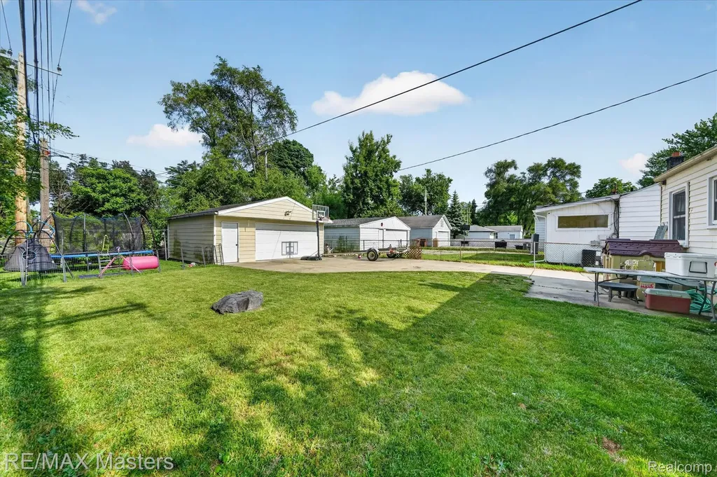 4643 Niagara Street Wayne City MI 48184