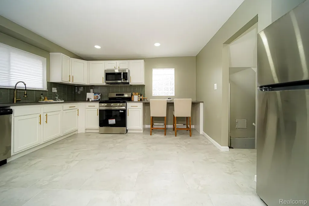 3080 Oakman Boulevard Detroit City MI 48238