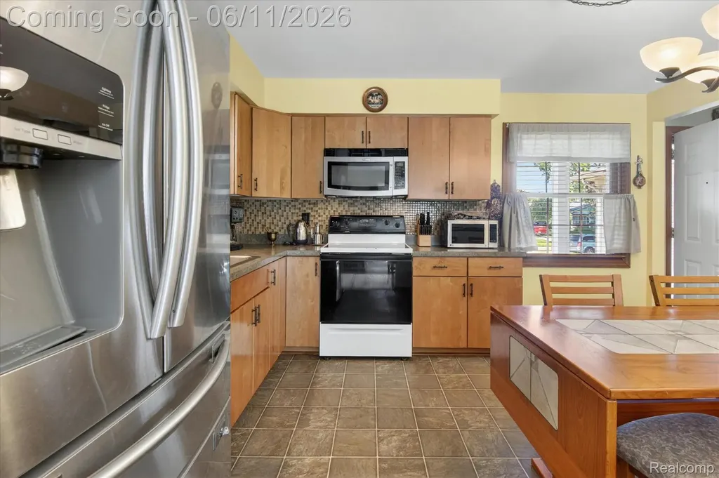 15125 Churchill Street Southgate City MI 48195