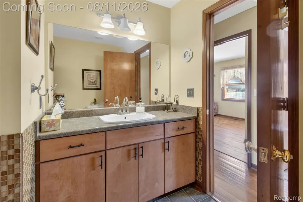 15125 Churchill Street Southgate City MI 48195